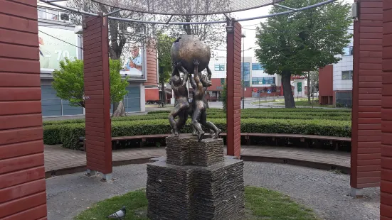 Wikipedia Monument