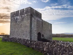 Kilmacduagh Abbey