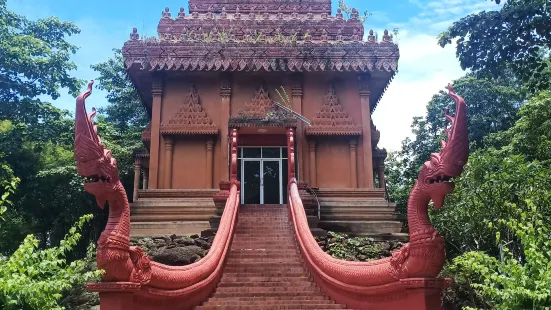 Wat Khao Angkhan