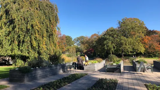 卡爾斯魯厄市立動物園