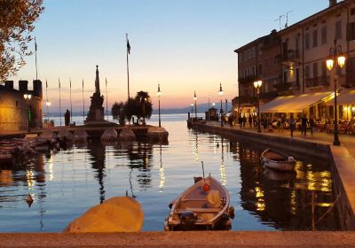 Lungolago di Lazise