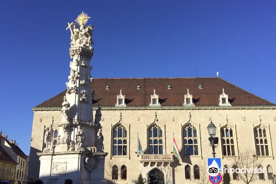Holy Trinity Statue Opening Hours, Reviews & Photos [2024]