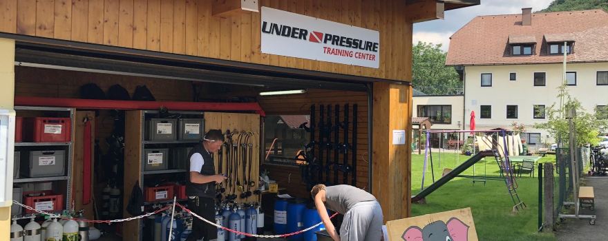 Tauchschule Under Pressure