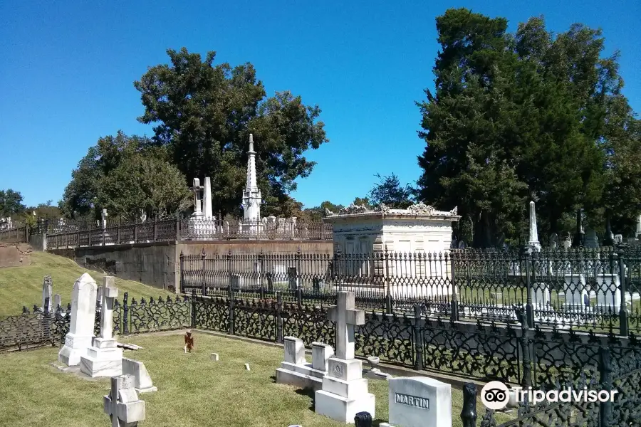 Historic Natchez Cemetery