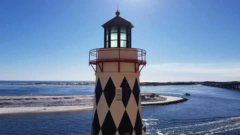3_HarborWalk Village