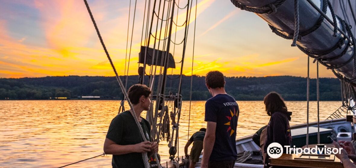 Beacon Travel Guide 2024 Things to Do, What To Eat & Tips