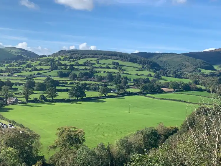 Hotels in Llanferres