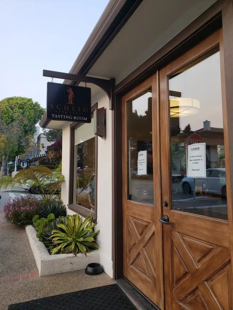 Hotels near Scheid Vineyards