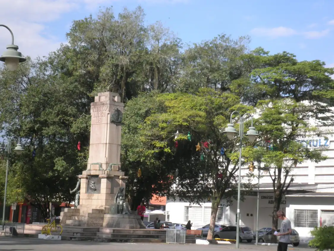 Hotels near Praca da Bandeira