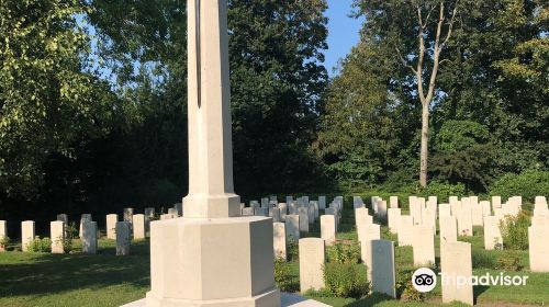 War Cemetery Den Burg