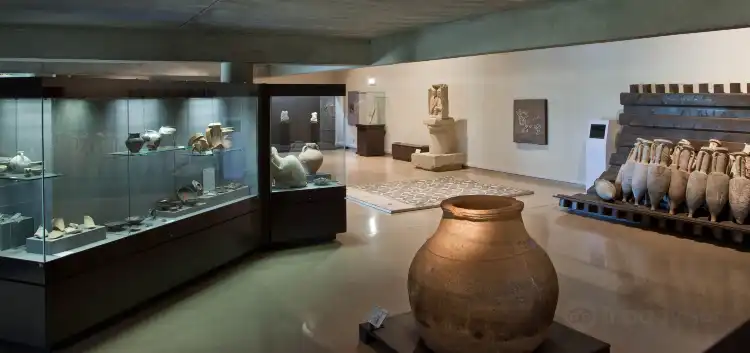 Hotels near Musée archéologique Henri-Prades