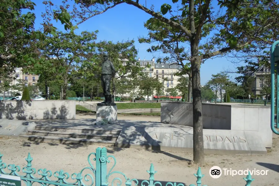 Monument au Maréchal Juin