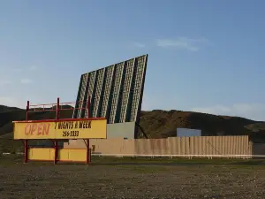 Skyline Drive-in Theater