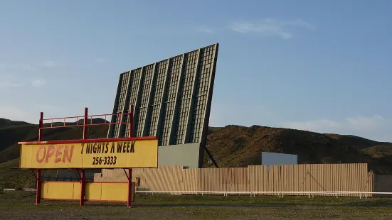 Skyline Drive-in Theater