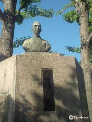 Kunisuke Okazaki Statue