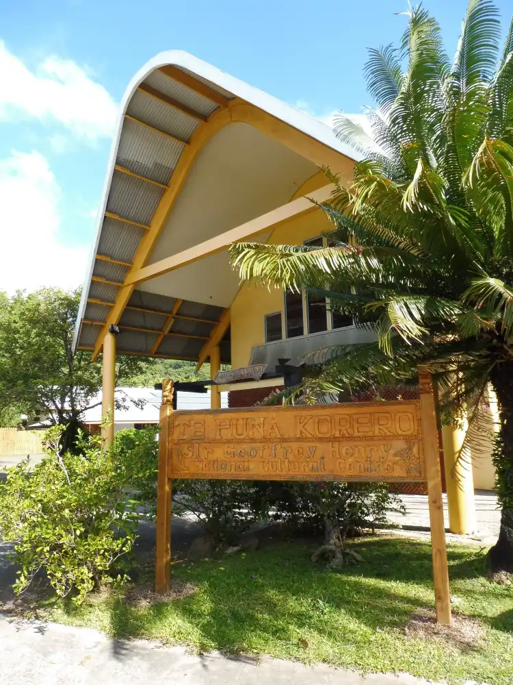 Hotels near Cook Islands National Museum