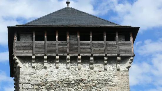 Montmayeur castle