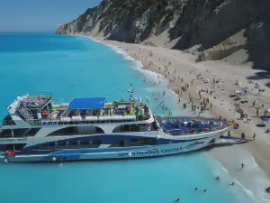 Lefkas Cruises
