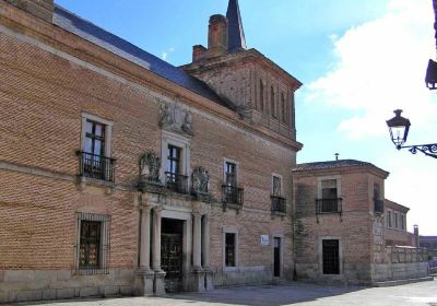 Cardinal Espinosa's Palace, Martín Muñoz de las Posadas