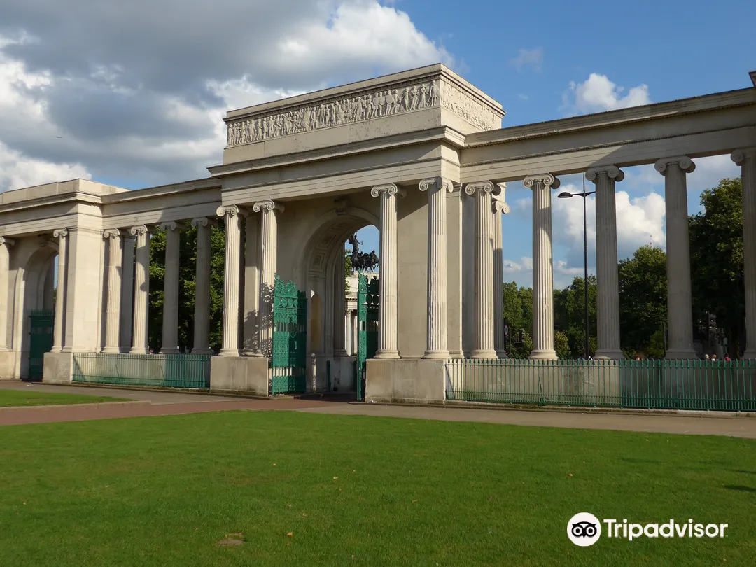 4_Hyde Park Corner Station