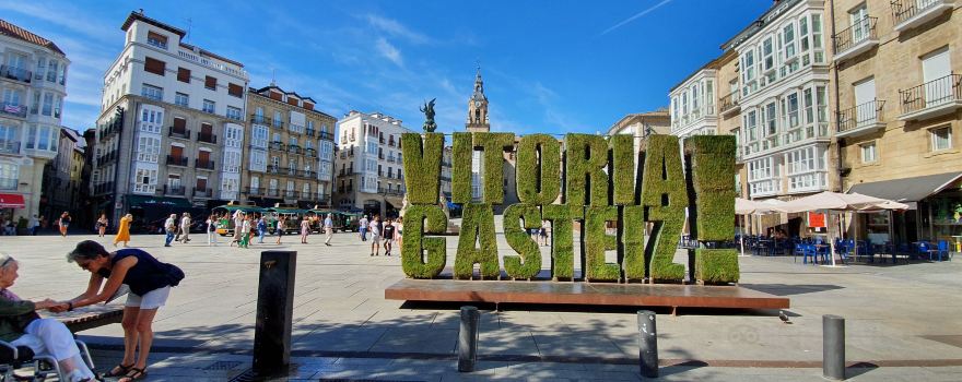 Plaza de la Virgen Blanca
