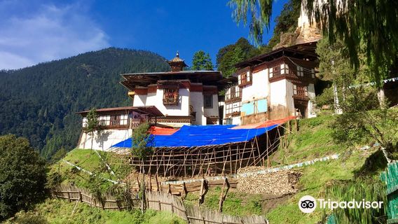 Chagri Dorjeden Monastery