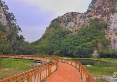 Khao Ngu Stone Park