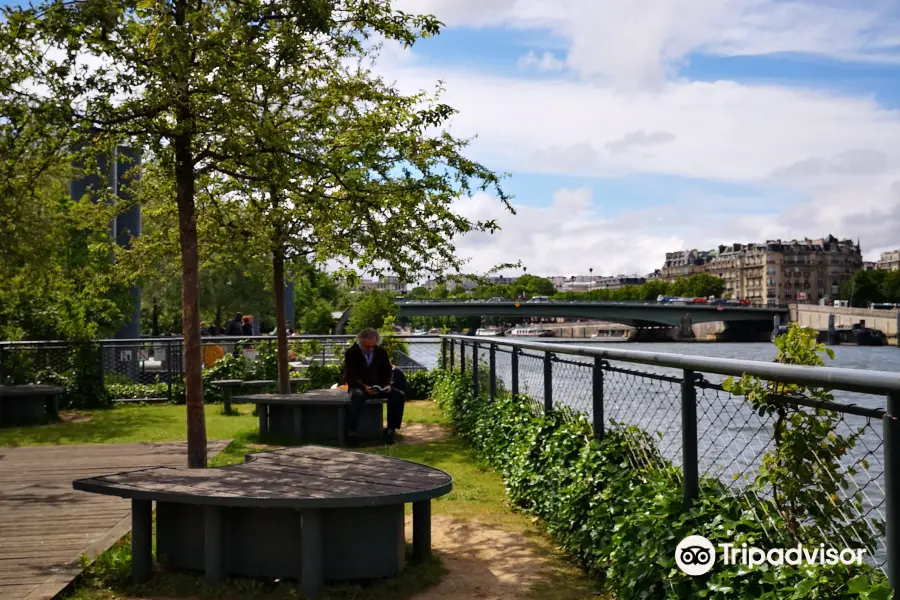 Jardin Flottant Niki de Saint Phalle