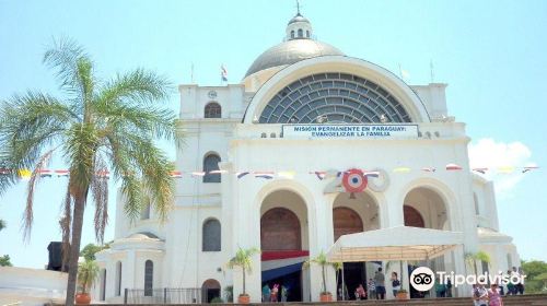 Catedral Virgen de Caacupe