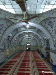 Star Mosque (Tara Masjid)