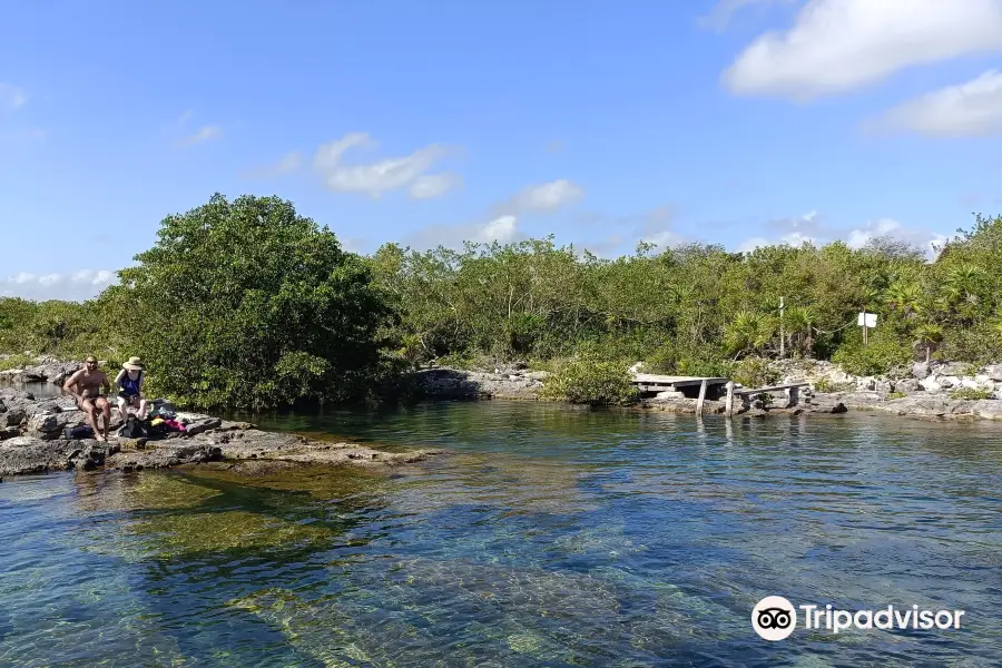 YAL-KU CENOTE Y Laguna Yalku