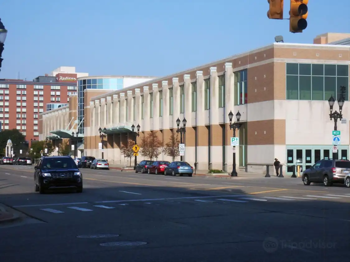 Hotel dekat Lansing Center