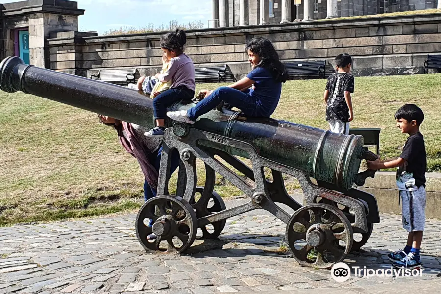 The Portugese Cannon