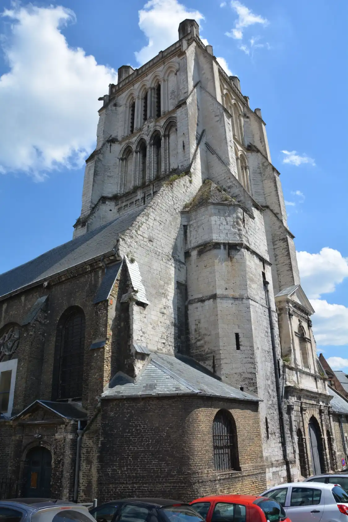 Hotels near Eglise Saint-Denis