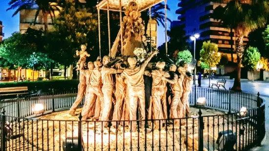 Monumento a la Virgen del Rocio