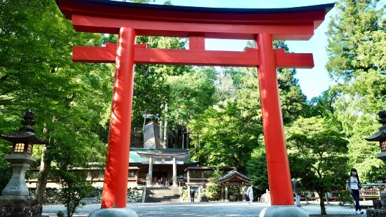 Niukawakami Shrine Shimosha