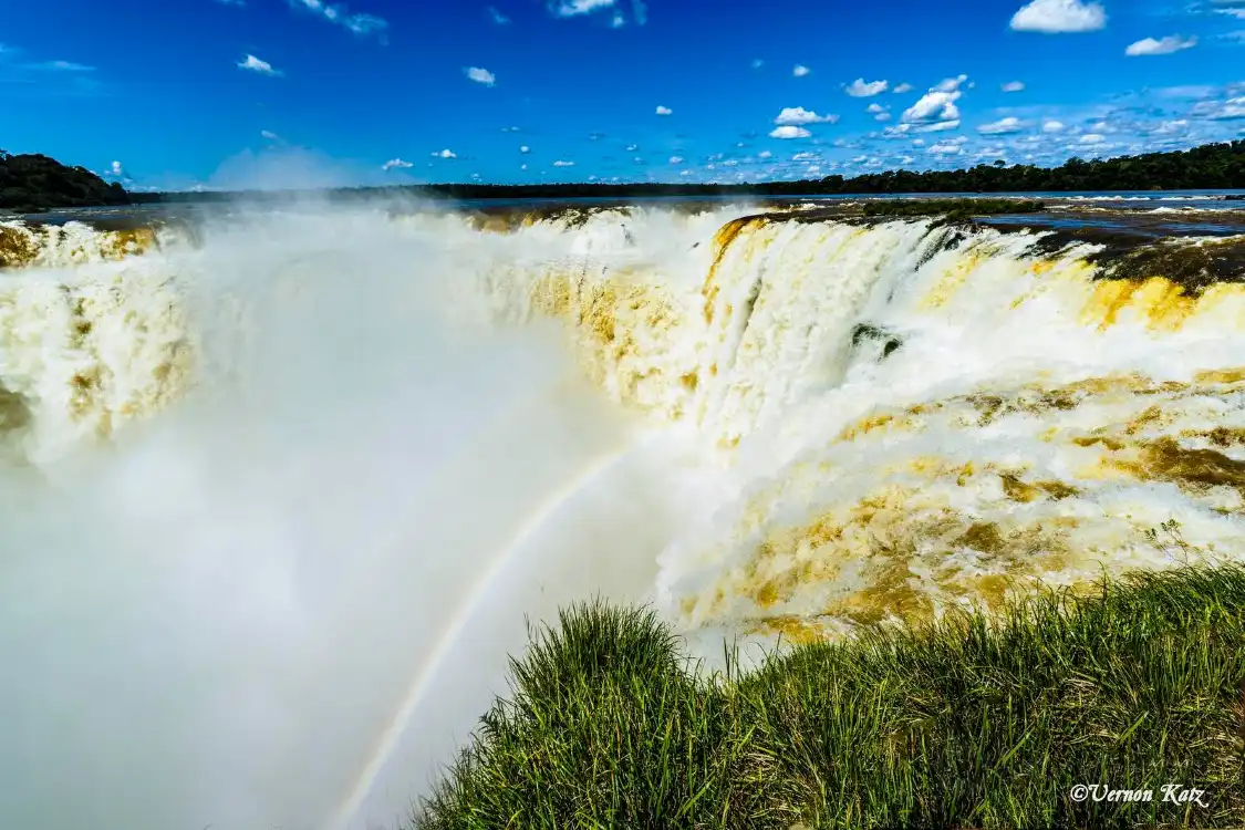 Hotels near Garganta do Diabo