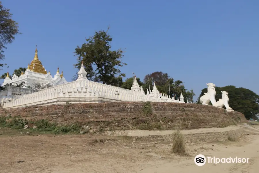 Sat Taw Yar Pagoda