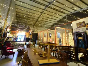 CHOP IT Axe Throwing Victor Harbor