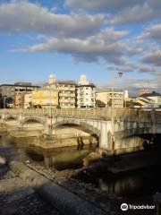 Shichijo Bridge