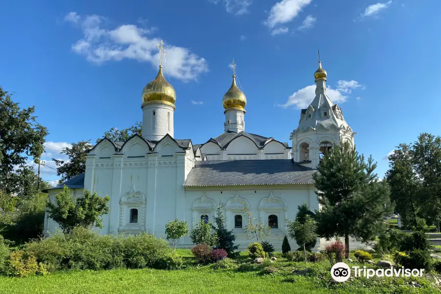 Vvedenskiy and Pyatnitskiy Churches