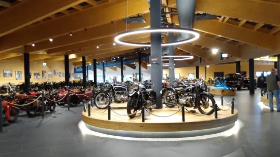 TOP Mountain Motorcycle Museum Crosspoint