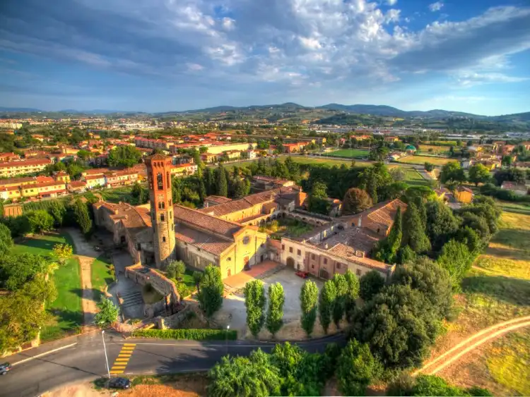 Hotels near Chiesa di Sant'Andrea a Mosciano