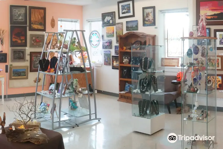 Two Rivers Art Gallery & Gift Shop