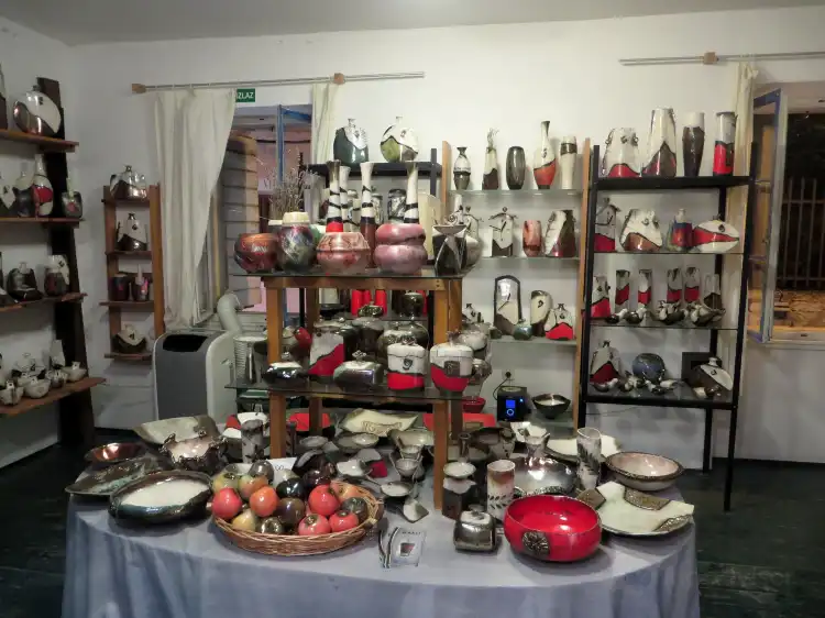Hotels near Raku Ceramics