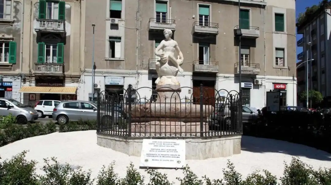 Hotel in zona Fontana di Gennaro