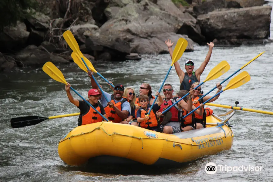 Mountain Man Rafting