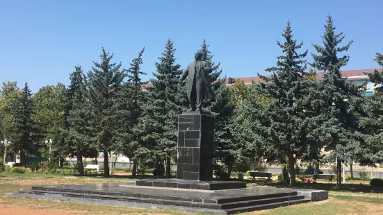 Monument to Lenin