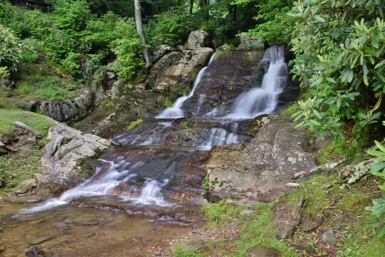 Hotels near Little Wilson Creek Falls Parking