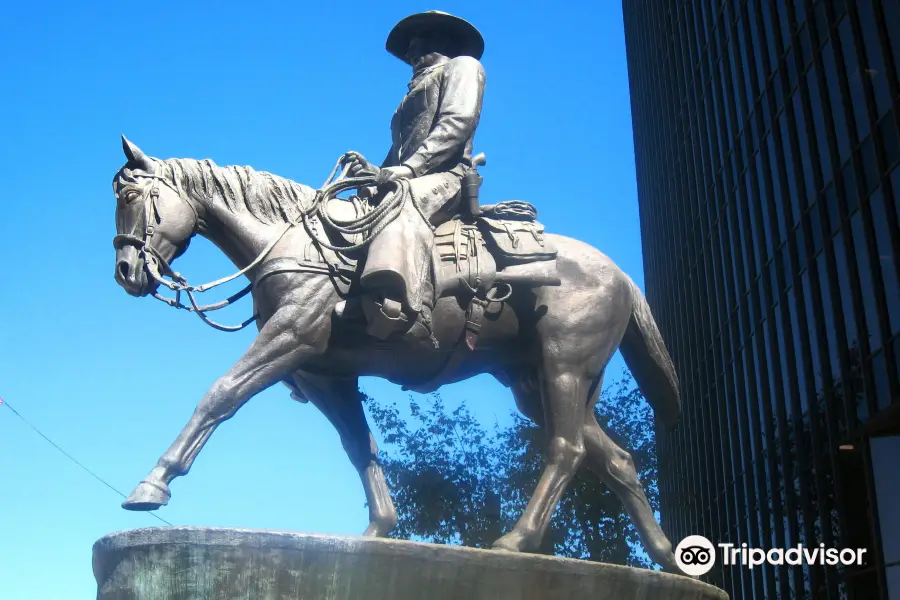 John Wayne Statue